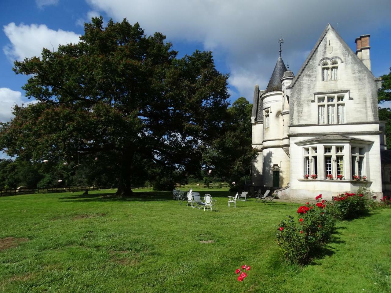 مبيت وإفطار Mouzon  Chateau De La Redortiere المظهر الخارجي الصورة